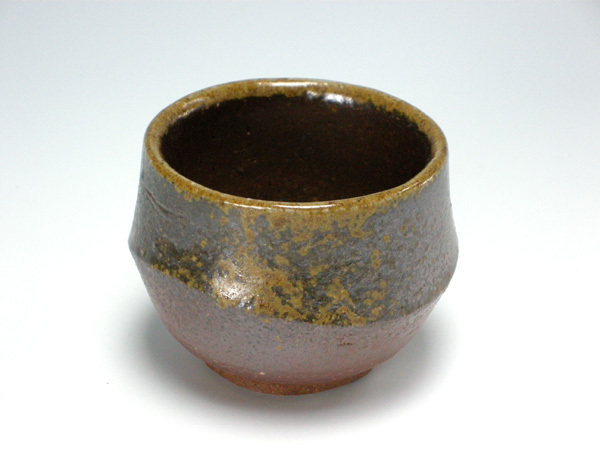 備前焼 日本工芸会正会員 黒田儀男 備前面取り波文酒器(ぐい呑み)5拍卖