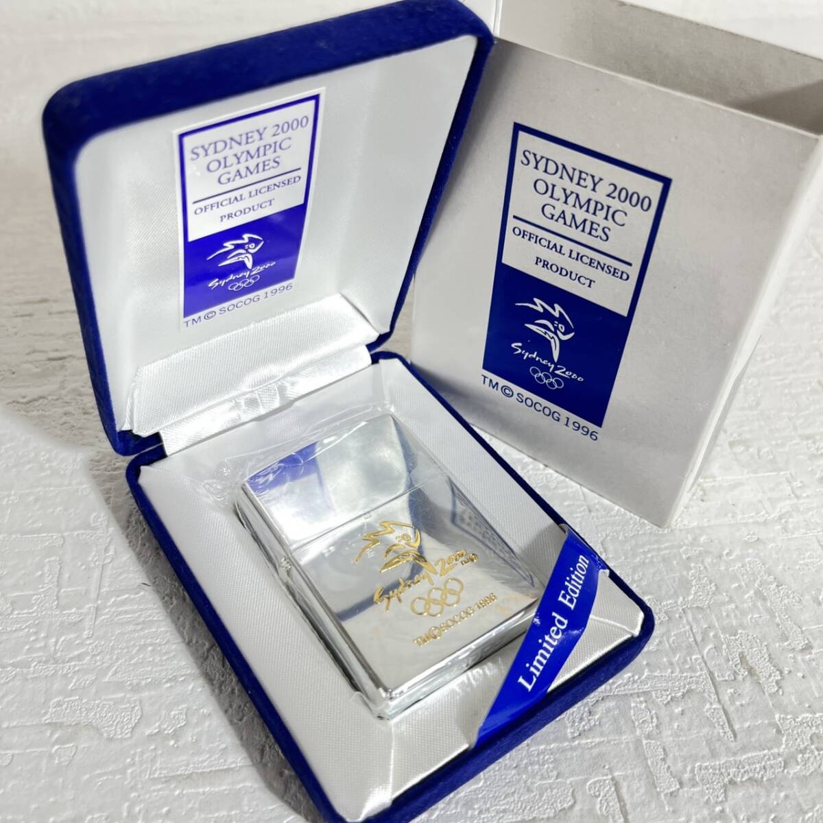 未使用 Zippo シドニーオリンピック2000 ケース2000.1 インナー1999.9 メタル ベロアケース付き 70拍卖