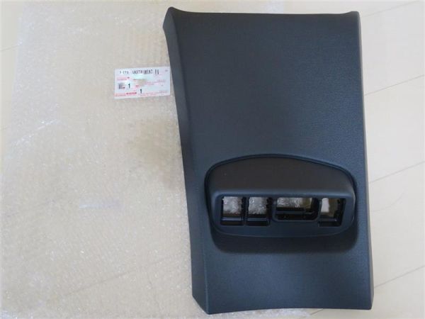残りわずか!【未使用 トヨタ 純正】シエンタ P170系 インストルメントパネル フィニッシュパネル LWR ブラック拍卖