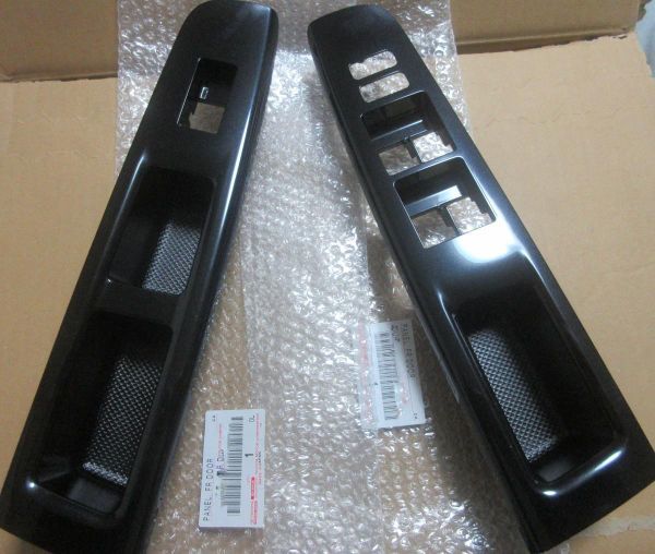 【未使用 トヨタ 純正】ヴィッツ KSP/NSP/NCP130系 フロントアームレストベースパネル 左右セット ブラック拍卖