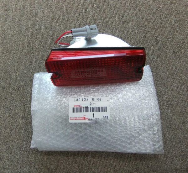 残りわずか!【未使用 トヨタ 純正】TOYOTA シエンタ P80系 リヤフォグランプ JDM拍卖