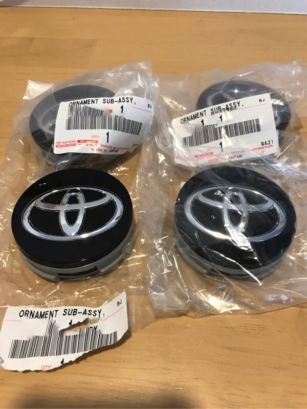 【未使用 トヨタ 純正流用】アルファード/ヴェルファイア 20系 ホイールセンターキャップ ホイールオーナメント 4個セット拍卖