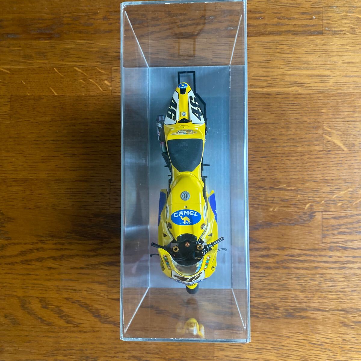 個人製作品 CGM model トランスキット2006camel YAMAHA YZR-M1 バレンティーノロッシ ゼッケン46完成品拍卖
