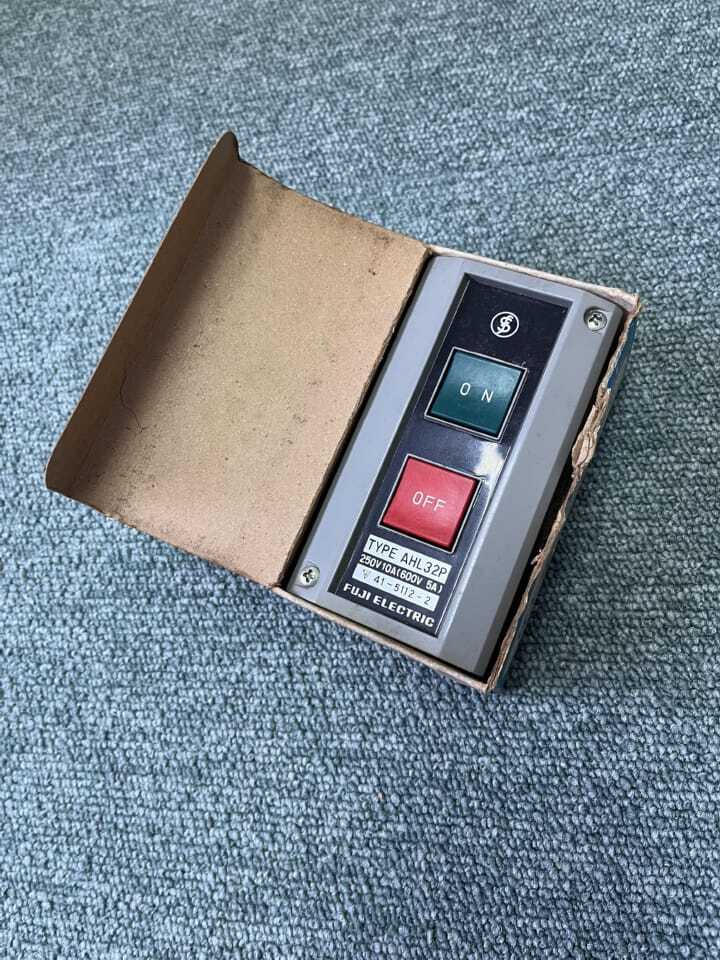 d698★富士電機 押しボタン開閉器 AHL32P★拍卖