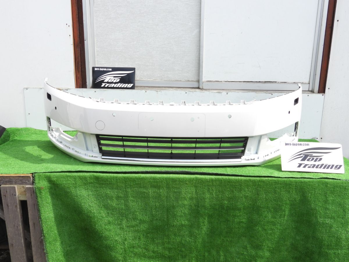 L3527vc VolksWagen純正 パサート ヴァリアント 3G/B8 後期 フロントバンパー センターグリル付 (3AA807217F) ホワイトLB9A 適合確認可能拍卖