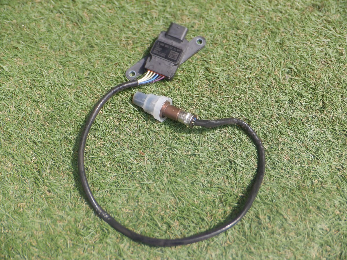 ベンツ純正 窒素酸化物センサー NOXセンサー A0009055713 W447 Vクラス m-24-7-427拍卖