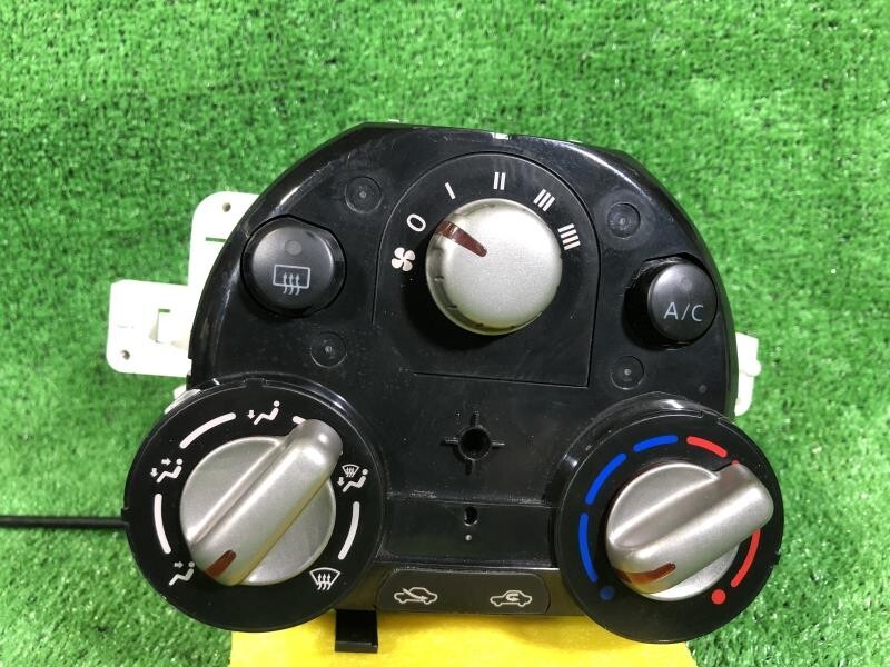 NISSAN ニッサン ノート H25年 純正 エアコンパネル スイッチパネル 275103VA0B E12 A/C CONTROL PANEL ID:2717拍卖