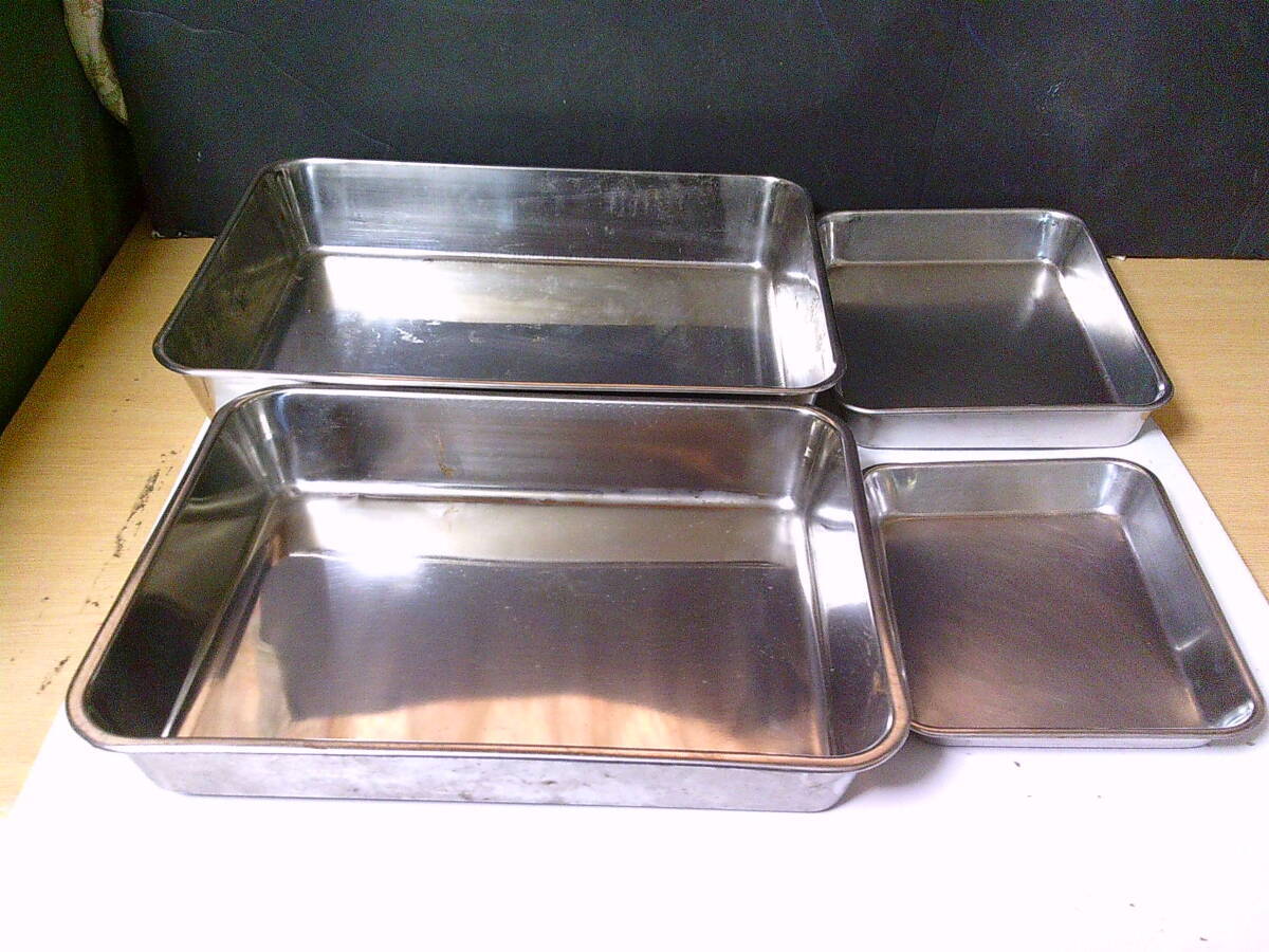 ■ せ-893 角バット 4点 特大・大・中・小 ステンレス スチール製 中古 まとめ売り 厨房器具 ※まとめ寸:高6.8cm40.5cm奥行29cm全重2.08kg拍卖