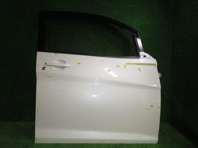 【A62952】◇デイズ B21W 右フロント ドア W13拍卖