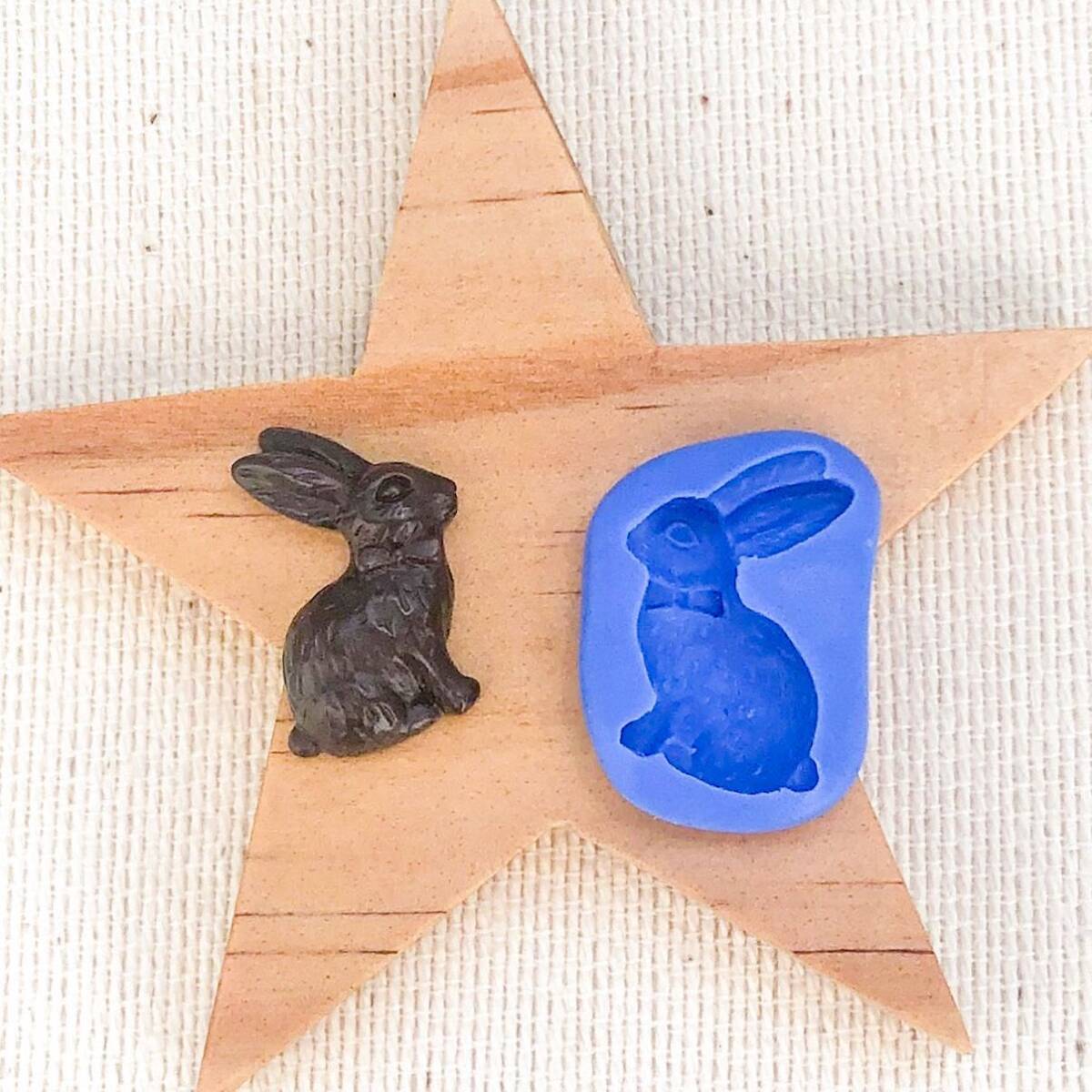 100 うさぎチョコレート型 デコ パーツ 樹脂粘土 スイーツ 動物 ウサギ グミ ブルーミックス シリコン モールド アニマル ハンドメイド拍卖