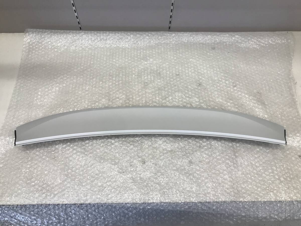 □□2312-IC51 即決!トヨタ 純正 ZYX10 NGX10 NGX50 C-HR ノーマル リア バックドア スポイラー ウイング ホワイトパール 76812-10030 拍卖