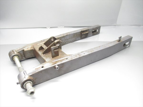 C1R6-0530 ホンダ VTR250 前期 スイングアーム 純正品 【MC33-110~ タコメーター付き車 動画有】拍卖