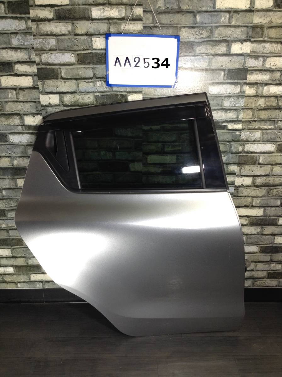 ★★★AA2534★★ ZD53S スズキ スイフト 右 リアドア サイドドア リア ドア (ZNC) ※水没車から外したものです!!拍卖