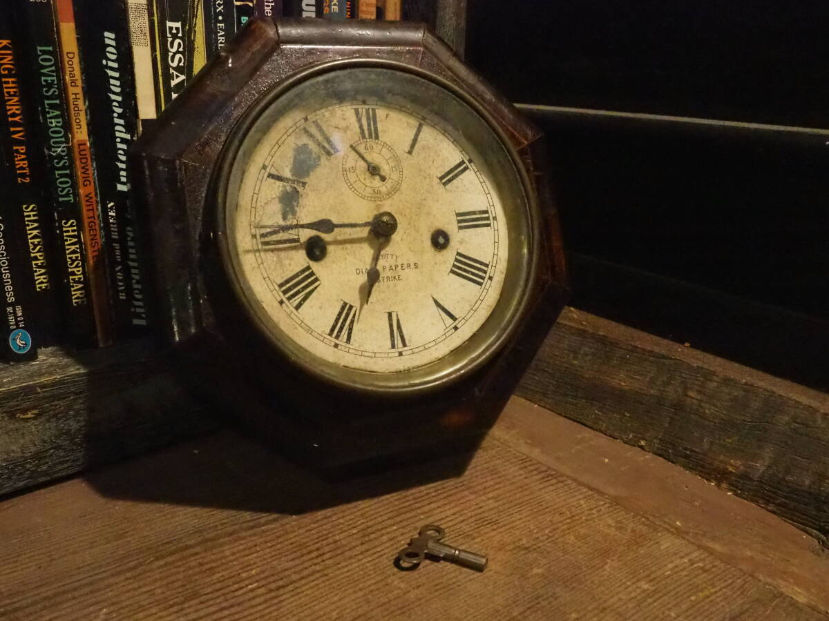 【フランス蚤の市船舶時計】鍵付き柱時計振り子古道具アンティーク古時計木製時計インテリア掛時計時計ネジ巻きゼンマイ古民家旅館宿屋拍卖