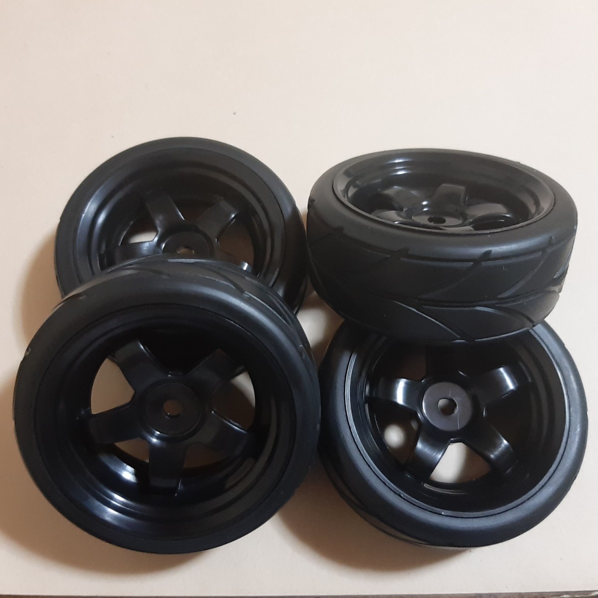 ●即決価格●送料無料●グリップ タイヤ ホイール● 5スポーク ブラック TT02 TT01 タミヤ TB03 TA05 TA TB 03 04 05 06 ラジコン拍卖