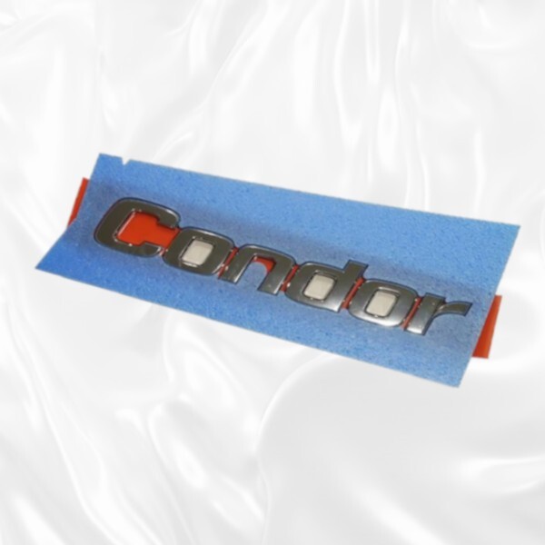 UDトラックス エンブレム 日産 ディーゼル コンドル Condor フロント サイド リア バック リアエンブレム NISSAN 未使用 新品拍卖