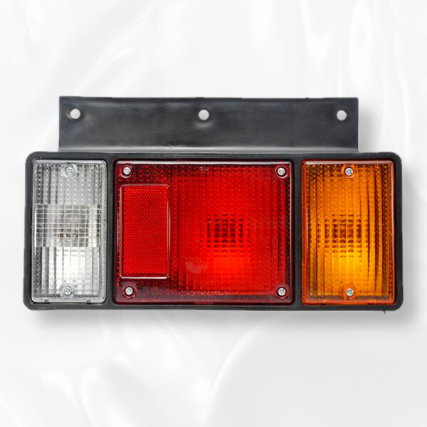 いすゞ 超低PMエルフ 24V ライト ランプ レンズ 平成16年6月〜平成18年12月 純正タイプ テールライト テールランプ 右 右側 運転席側 新品拍卖