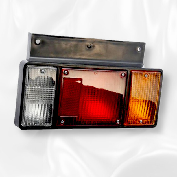 いすゞ 超低PMエルフ 24V ライト レンズ ランプ 平成16年6月〜平成18年12月 純正タイプ テールランプ テールライト 右 右側 運転席側 新品拍卖