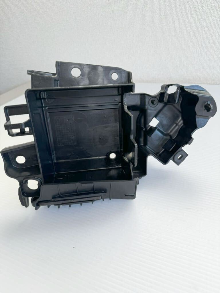 ホンダ GB350 純正バッテリートレー拍卖