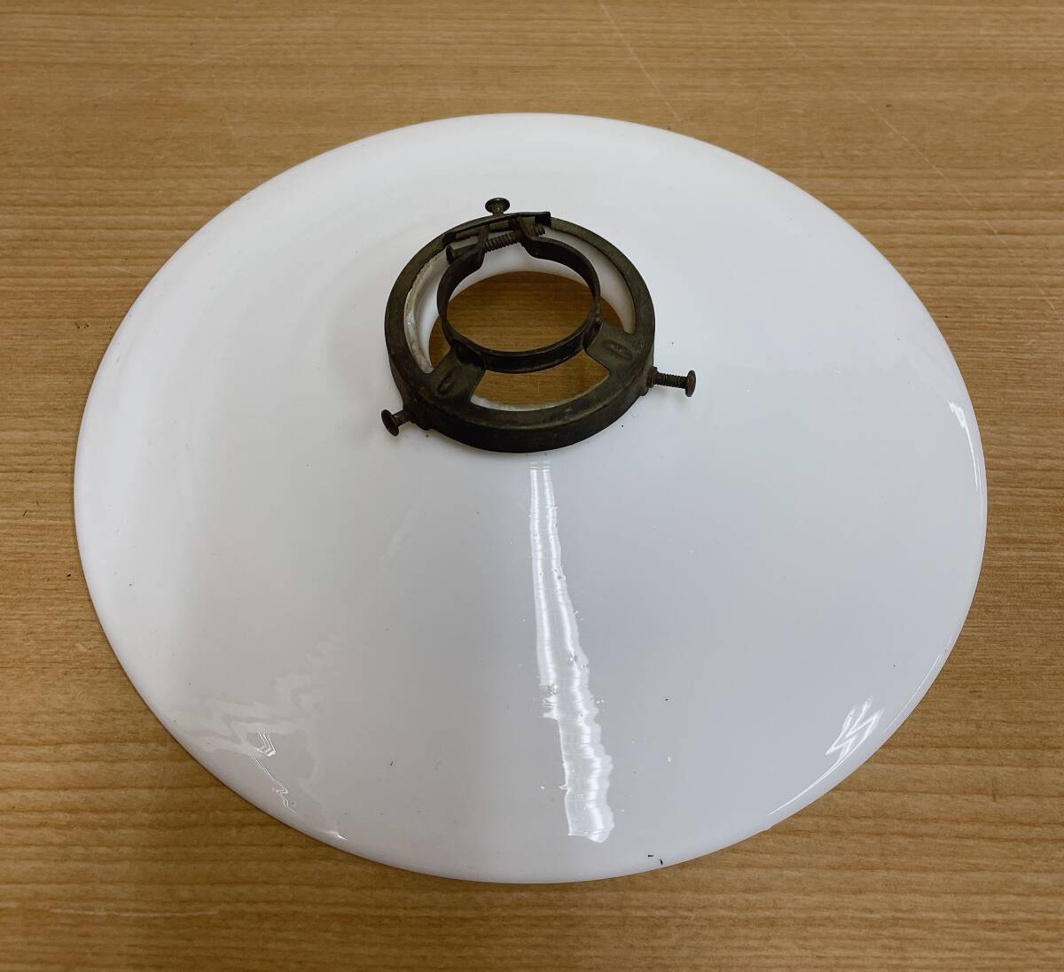 【アンティーク 古い電傘 金具付 乳白色 ガラス製】大正ロマン 昭和初期 レトロ/ビンテージ/T67-029拍卖