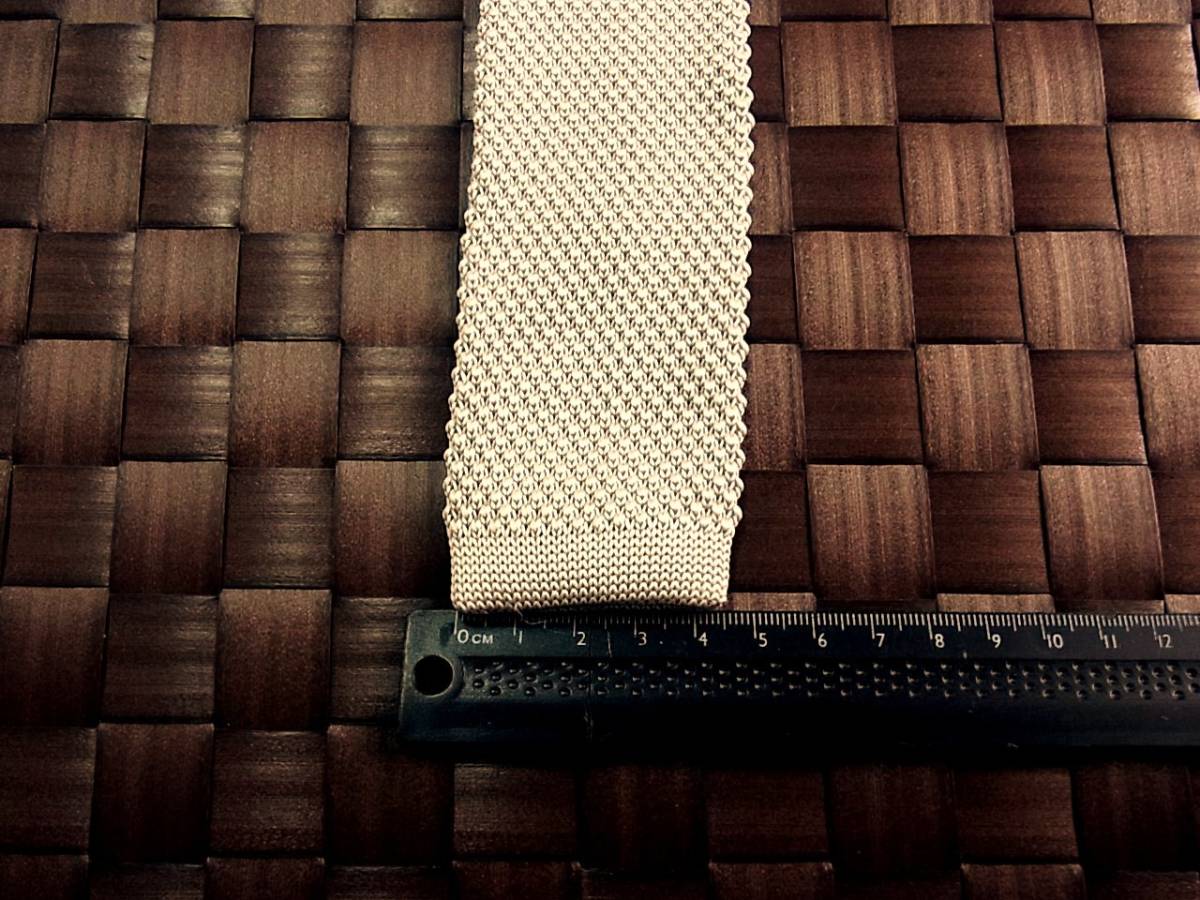 【美品 ニットタイ】0237 UNIQLO ユニクロのネクタイ●拍卖