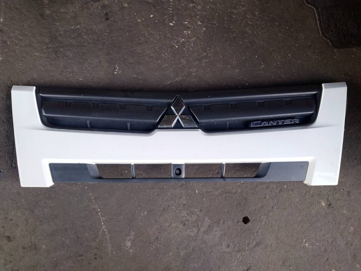 グリル 三菱 キャンター ブルーテック 標準 スタンダード 平成27年7月 TKG-FBA20 トラック 2024073101 541870拍卖