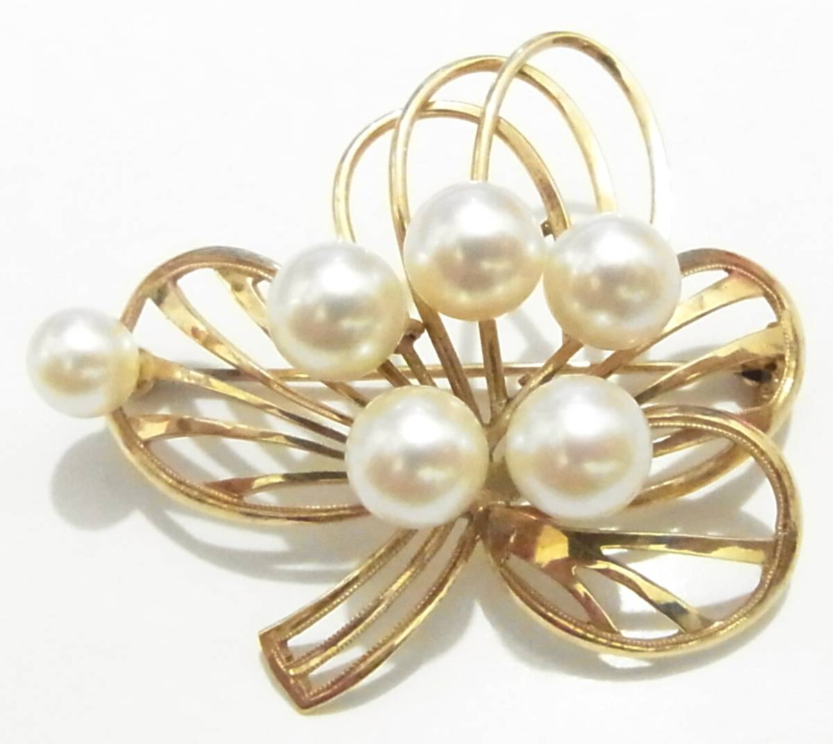 K14 パールブローチ イエローゴールド 14金 ホワイト系アコヤ真珠φ6.1mm~φ7.5mm K14YG 8.56g 本真珠Pearl 宝飾装身具拍卖