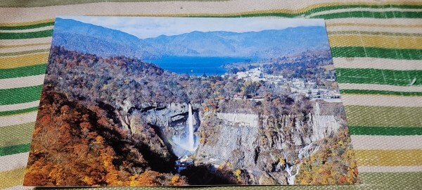 2538 絵葉書 奥日光明智平展望台から見る中禅寺湖、華厳の滝の美拍卖