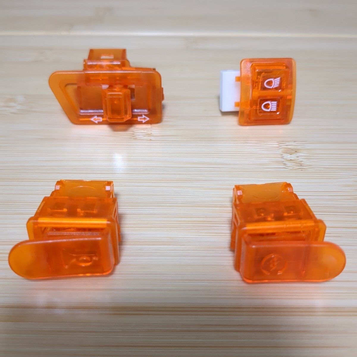 Dio スケルトンスイッチ 橙 オレンジ AF27 AF28 AF34 AF35 AF62 AF68 【・ウィンカー・ハイロー切り替え・ホーン・セルスタート】セット拍卖