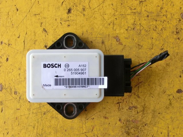 ★フィアット 500 ヨーレート センサー 平成25年 ABA-31212 0265005907 51904961 15.7万㎞ 1.2ポップ 右ハンドル 即決あり拍卖