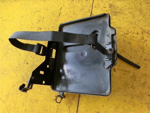 ★フィアット 500 バッテリー トレイ 平成25年 ABA-31212 ブラケット 15.7万㎞ 1.2ポップ 右ハンドル 即決あり拍卖