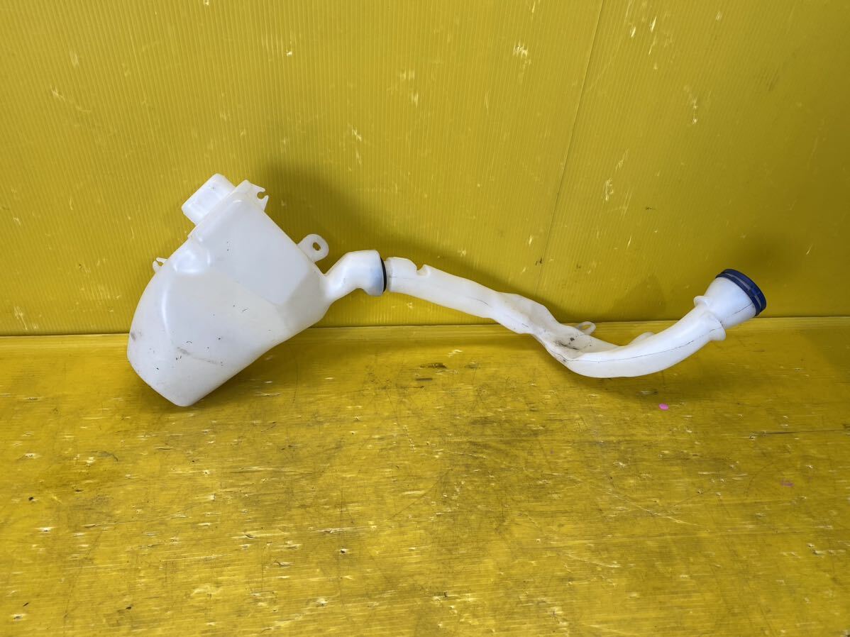 (42013) プジョー 2008 A94 ウォッシャータンク 送料は1580円(北海道/沖縄県はお問い合わせください)拍卖