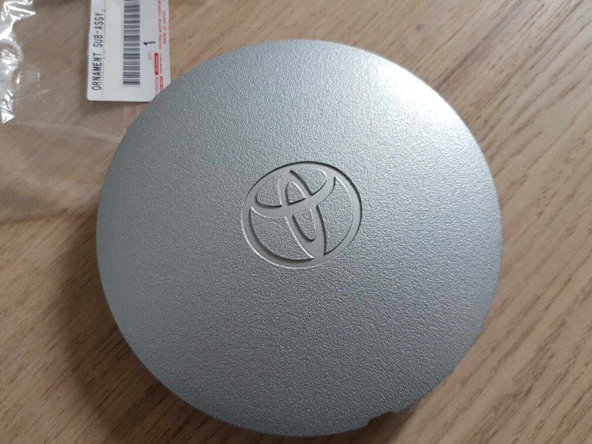 ★新品 トヨタ JZA80 スープラ 純正 ホイールハブ オーナメント センターキャップ 4個 1台分 wheel hub ornament 4 pieces for 1 car拍卖
