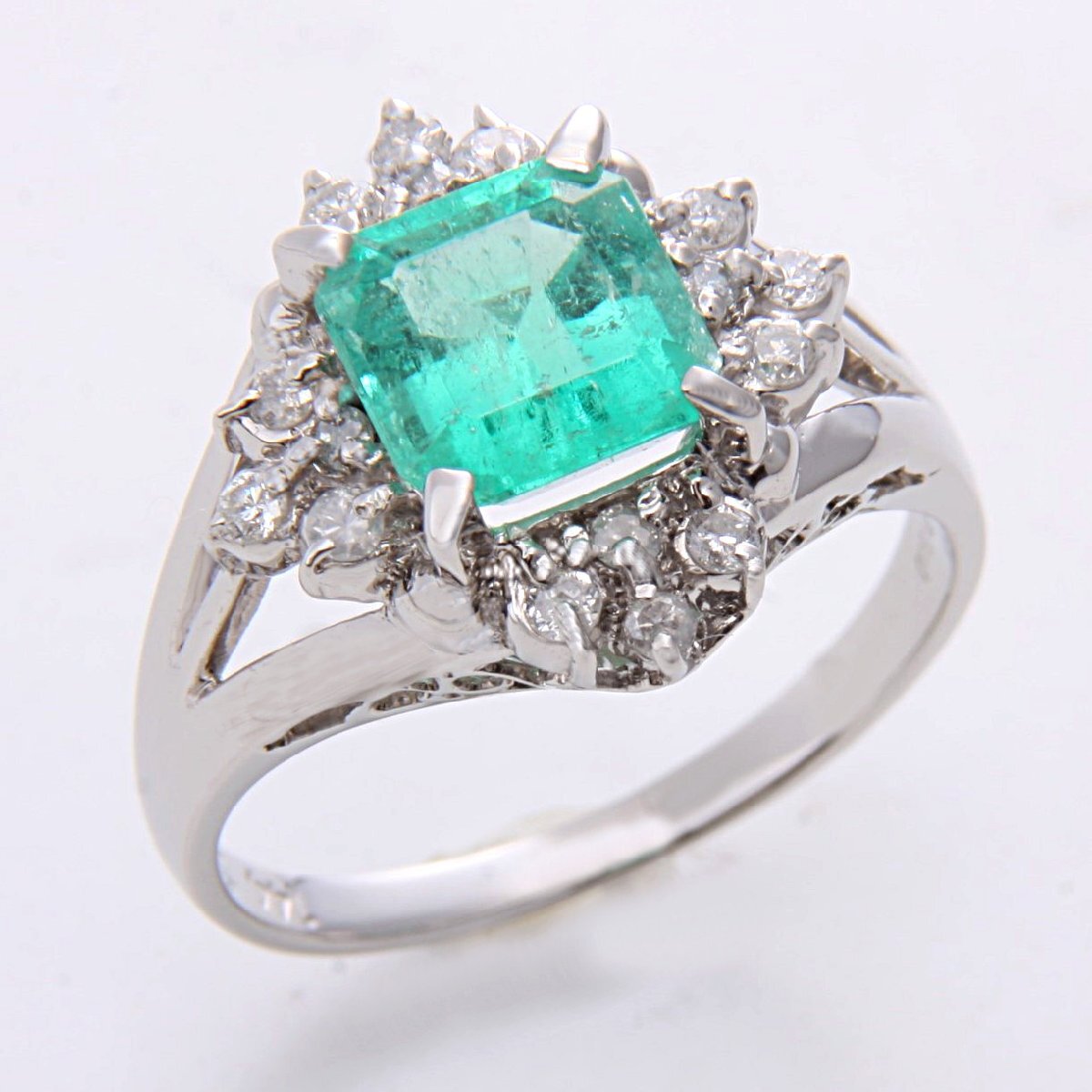 ★☆プラチナPt900●1.44Ct天然エメラルド×0.20Ct天然ダイヤモンドリング指輪10号!MJ-2437拍卖