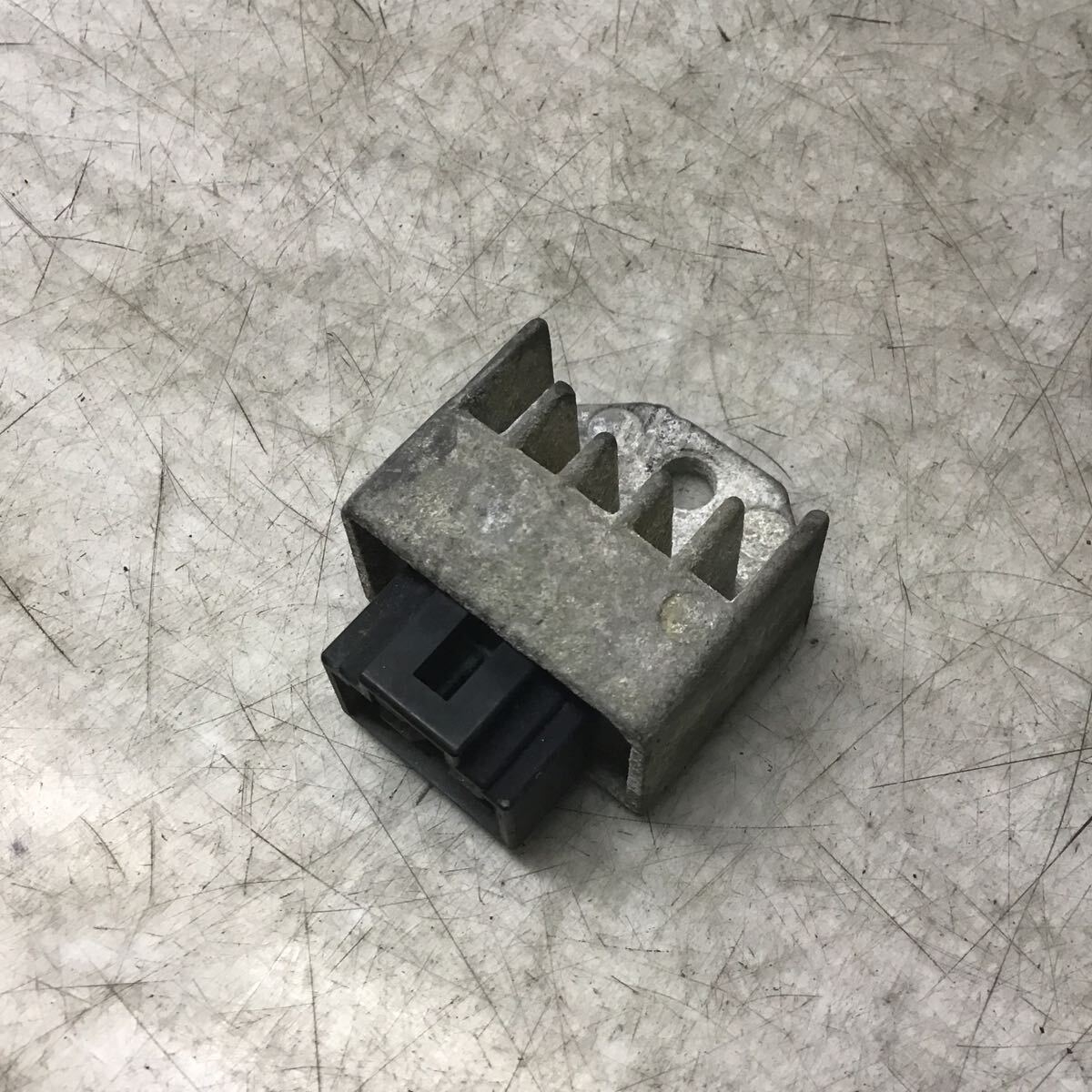 B18-4ne ホンダ マグナ50 AC13 レギュレーター 動作確認済み 純正部品拍卖