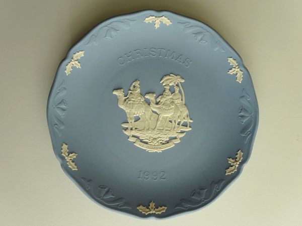 記念 未使用 WEDGWOOD ウェッジウッド ジャスパーウェア クリスマスプレート X'masプレート 1992 英国製 インテリア拍卖