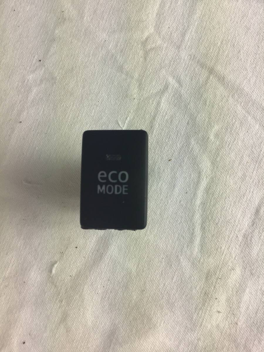 ダイハツ ム-ヴ LA-100S用 エコモードスイッチ拍卖