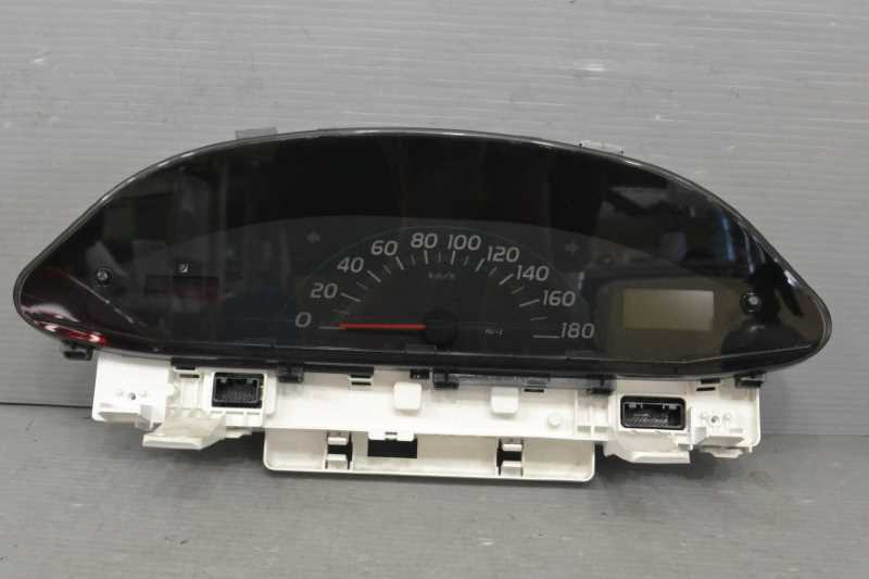 ヴィッツ F 前期(KSP90 SCP90) 純正 破損無 取付OK 動作保証 スピードメーター 78843km 83800-52A11 /83800-52A11 k084675拍卖