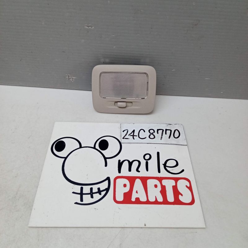 A05A ミラージュ 純正 ルームランプ 2Z6-17-5/24C8770*同梱不可拍卖