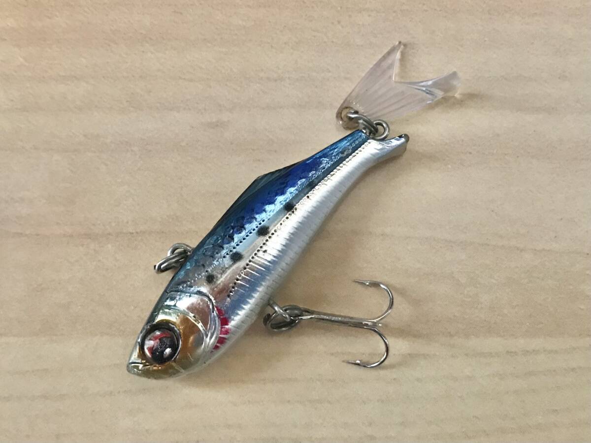 【DUEL:ハードコア フィンテールバイブ 40S:デュエル:HARDCORE FINTAIL VIBE 40S:B】シーバス・メバル・メッキ・ロックフィッシュ拍卖