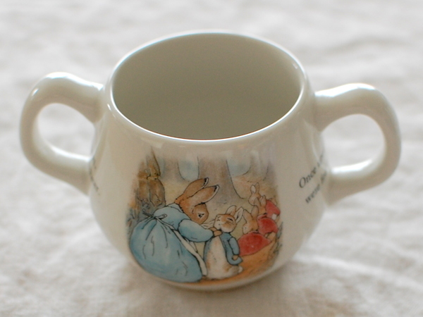 ウェッジウッド ピーターラビット 両手マグ拍卖