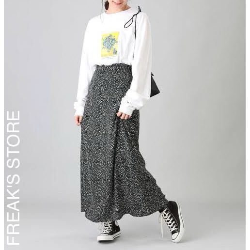 フリークスストア マキシスカート ロングスカート 小花柄 黒 大人可愛い レディースフリーサイズ 美品 フレア ボトムス 美品拍卖