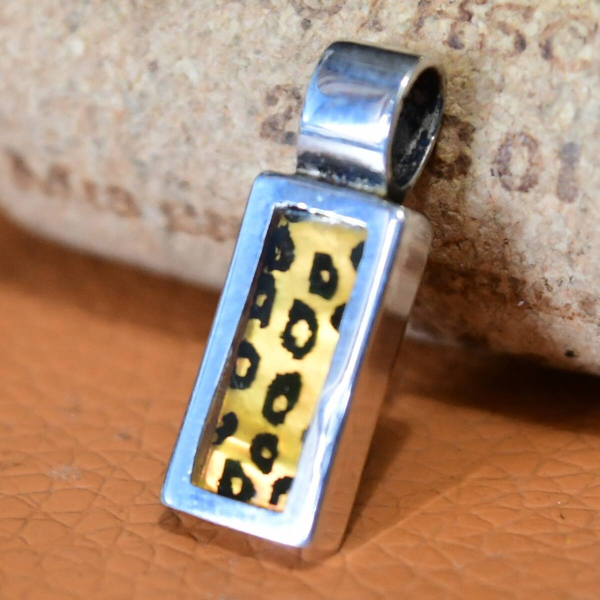 PT185 シルバー 925 ペンダント アニマル チーター ヒョウ チャーム 送料込拍卖