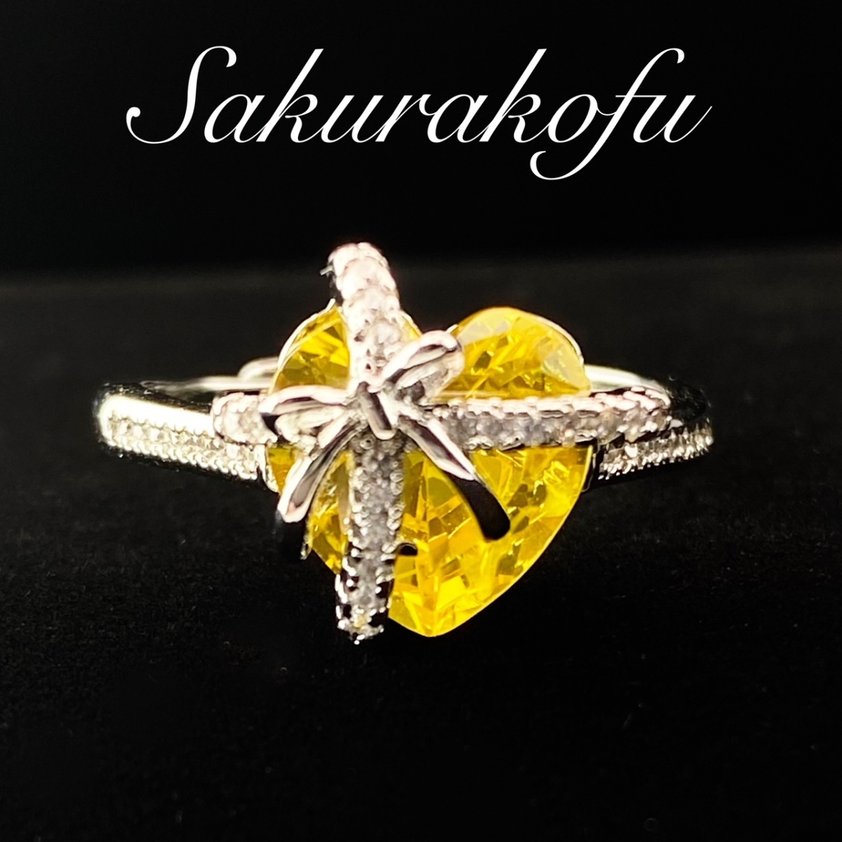 送料無料 レディース 指輪 リング 人気デザイン イエロー ハート リボン キュービックジルコニア シルバーリング(D137)拍卖
