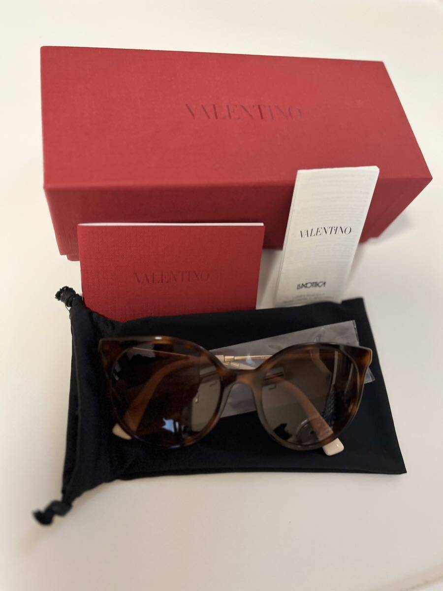VALENTINO ヴァレンティノ ロックスタッズ サングラス レディース 付属品あり 美品拍卖