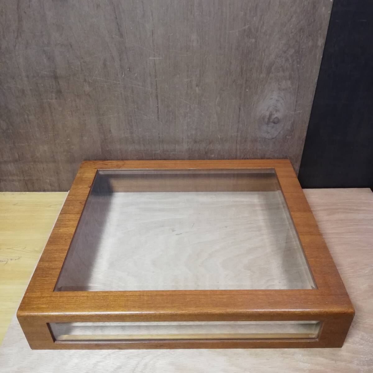 ターンテーブル キャビネット 木製 面取りガラス 蓋 拍卖