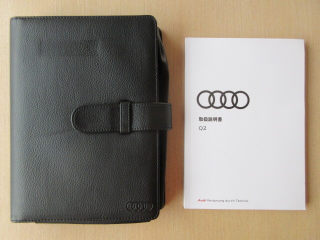 ★a6726★Audi アウディ Q2 GACHZ 取扱説明書 説明書 2017年7月/ケース★拍卖
