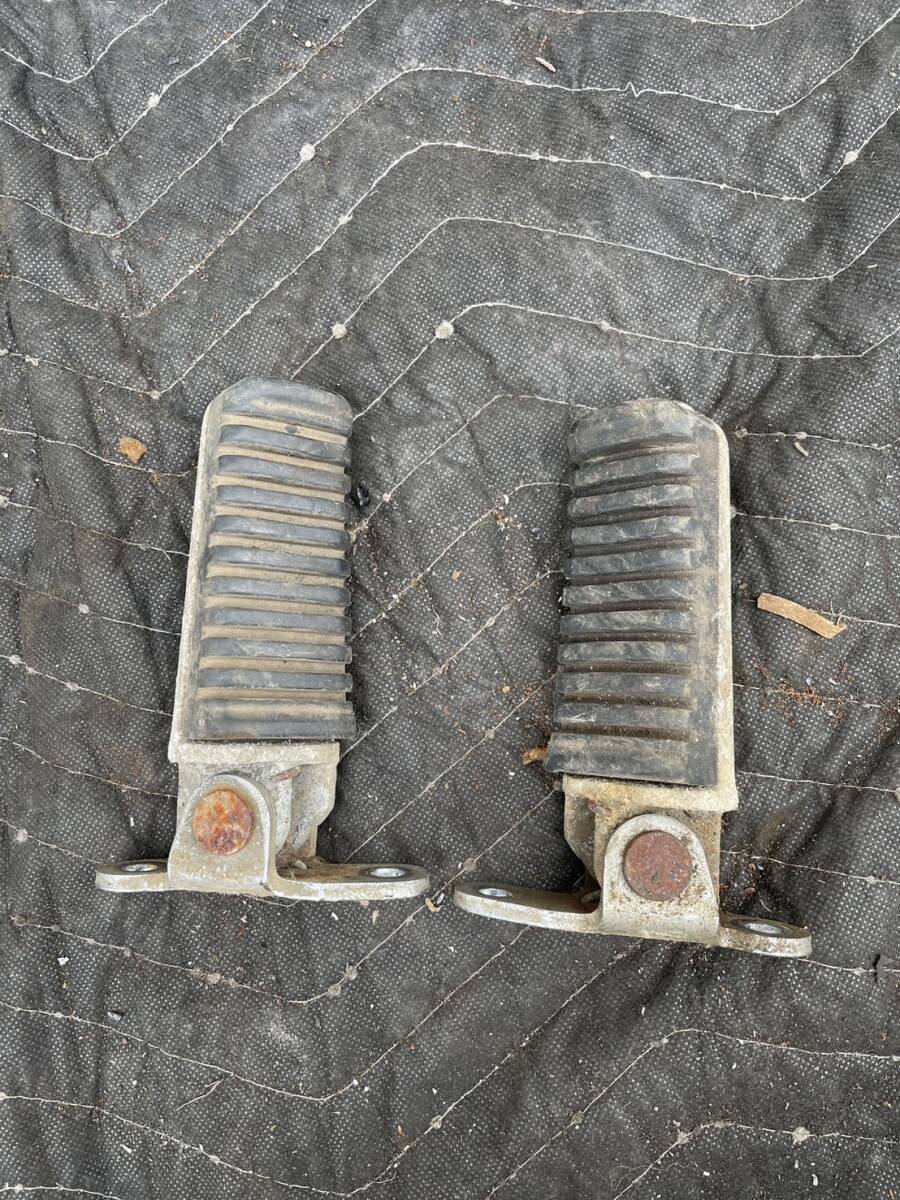 GPZ750 タンデムステップ 左右セット 大阪より 一台解体拍卖