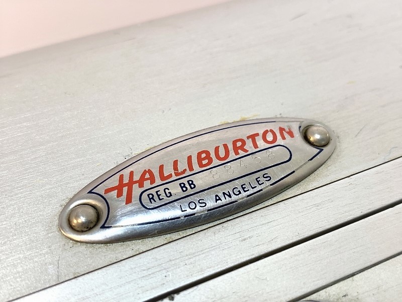 希少の赤ハリ HALLIBURTON ハリバートン ZERO HALLIBURTON ゼロハリバートン ビンテージスーツケース(中)#88458拍卖