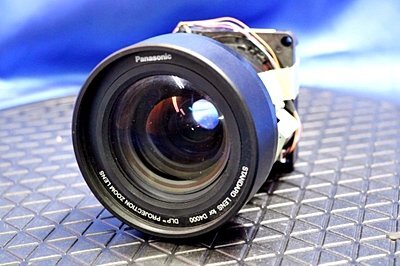 Panasonic STANDARD LENS for D4000 DLPプロジェクターレンズ TKGF0127-1 パナソニック 在835Y拍卖